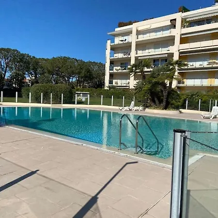 Apartment Le Seven, Avec Piscine En Front De
