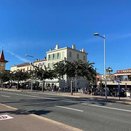 Apartment Le Seven, Avec Piscine En Front De Cagnes-sur-Mer