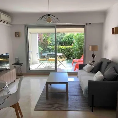 Le Seven, Avec Piscine En Front De Cagnes-sur-Mer