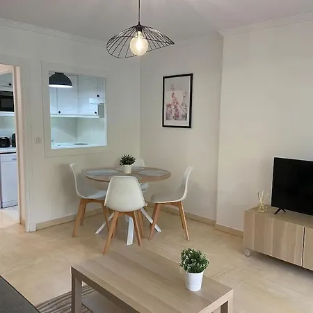 Lejlighed Le Seven, Avec Piscine En Front De *